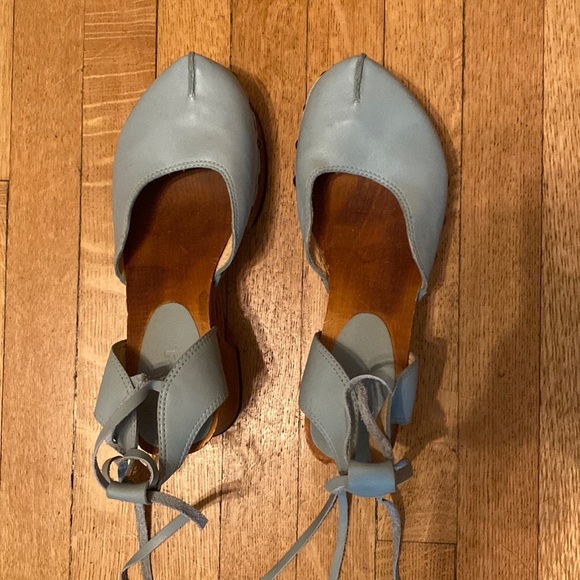 MOD Aqua leather lace-up clog heels - Picture 2 of 8